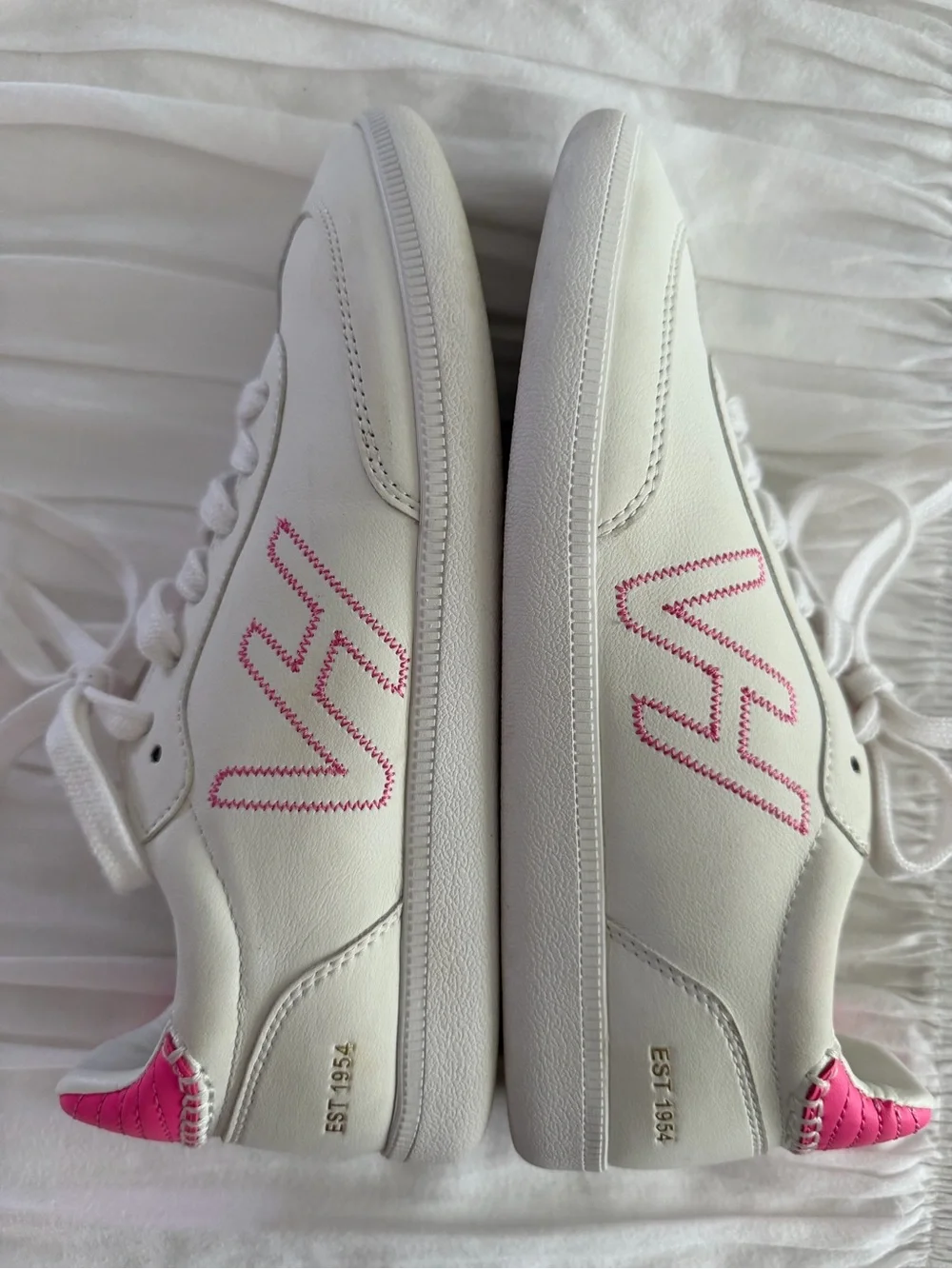 Vintage Havana Crisp White Pink Leather Sneakers Size 7.5